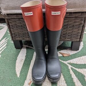 Hunter Original Color Block Tall Rain Boots | Black & Red | Women’s 8 / EU 39
